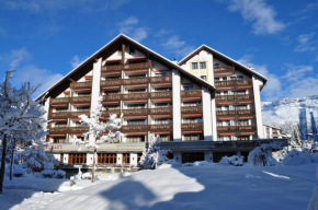 Гостиница Hotel Laaxerhof, Лакс